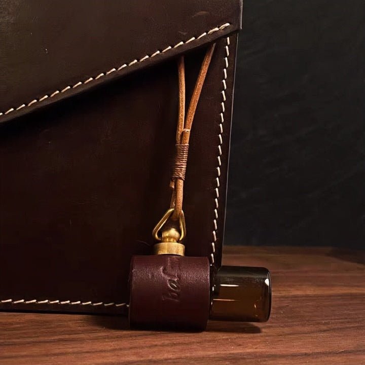 Minimalist Refillable Perfume Bottle Charm – Handcrafted Leather Aroma Pendant | Essential Oil Roller Keychain | Mosquito Repellent Bag Accessory - Tomlynam