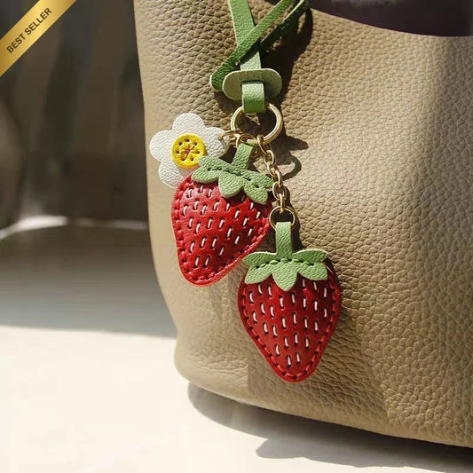 Cute Strawberry Leather Bag Charm – Handcrafted Fruit-Inspired Pendant with Daisy Detail | Playful Keychain Accessory | Lovely Gift for Women