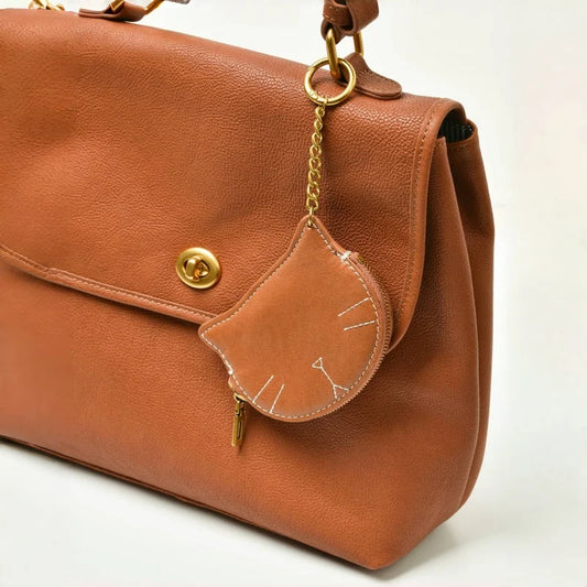 Vintage Cat-Shaped Leather Pouch Charm – Full-Grain Cowhide Zipper Coin Purse for Women | Key, Earphone & Lipstick Organizer | Retro Small Bag Accessory