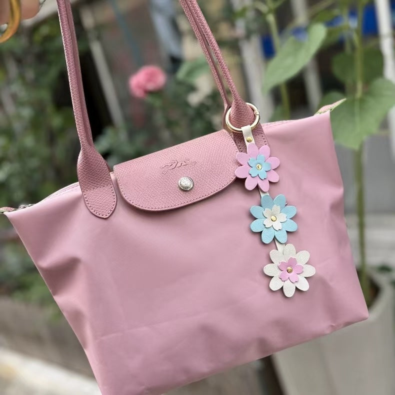 Handmade Leather Cherry Blossom Bag Charm – Full-Grain Leather Floral Pendant & Keychain | Multi-Color Sakura Accessory for Handbags, Totes & Keys | Creative Couple Gift