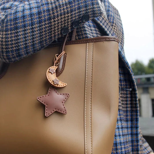 Handmade Moon & Star Leather Bag Charm – Minimalist Celestial Purse Pendant | Full-Grain Leather Handbag Accessory | Elegant Gift for Her