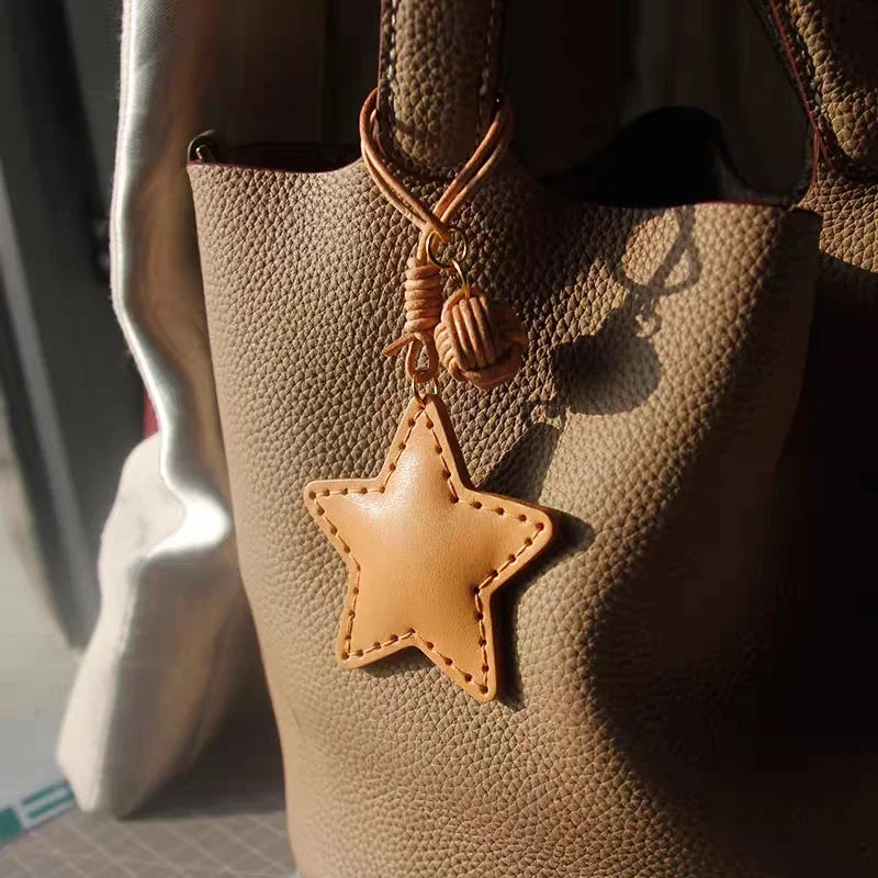 Handmade Moon & Star Leather Bag Charm – Minimalist Celestial Purse Pendant | Full-Grain Leather Handbag Accessory | Elegant Gift for Her
