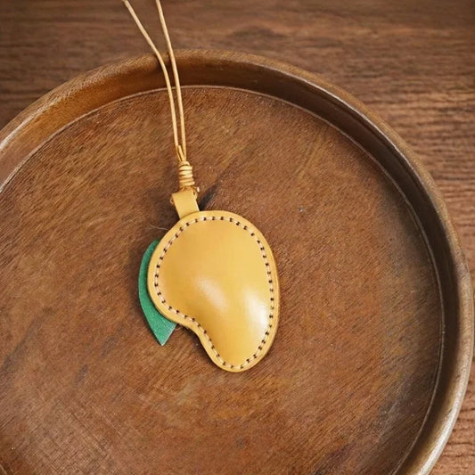 Mango Leather Bag Charm – Handmade Full-Grain Cowhide Pendant | Vintage Fruit-Inspired Keychain | Unique Handbag Accessory & Lucky Gift