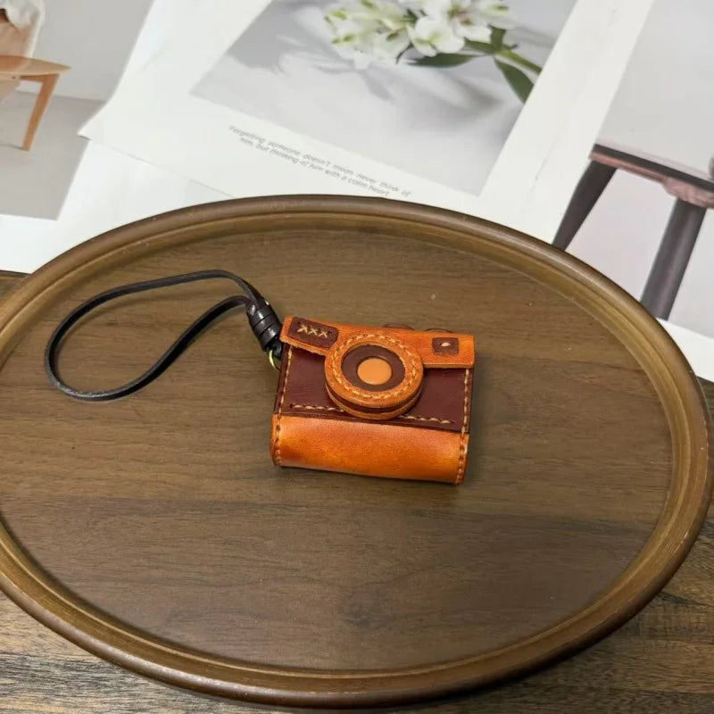 Retro Camera Leather Bag Charm & Mini Earphone Pouch – Handcrafted Top-Grain Leather Keychain | Unisex Vintage Accessory | Functional Coin & Earbud Case