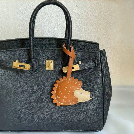 Charming Hedgehog Leather Bag Charm – Handmade Sheepskin Keychain Pendant | Cute Animal-Inspired Accessory | Elegant Gift for Women