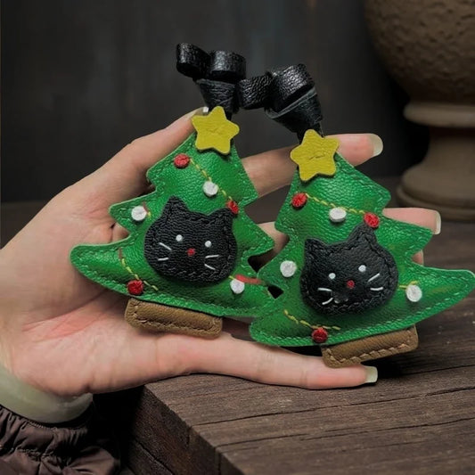 Christmas Black Cat Leather Bag Charm – Handmade Festive Tree Pendant | Cute Holiday Keychain | Whimsical Gift for Women