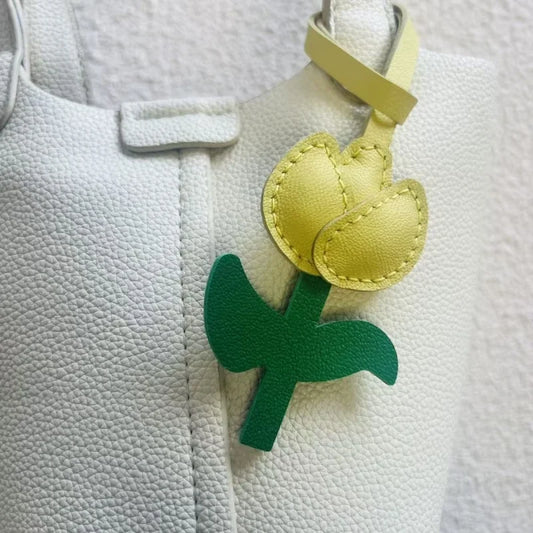 Pastel Tulip Leather Bag Charm – Handmade Full-Grain Leather Pendant | Sweet Minimalist Flower Keychain | Elegant Gift for Women