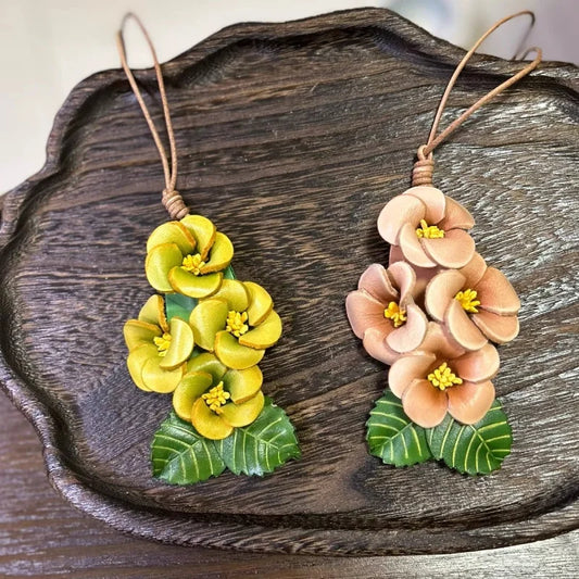 Blooming Peach Blossom Leather Bag Charm – Handmade Multi-Flower Pendant in Full-Grain Leather | Lifelike Floral Accessory with Leaves | Elegant Keychain or Handbag Ornament