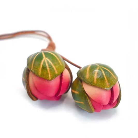 Joyful Bloom Leather Bag Charm – Handmade Full-Grain Leather Flower Pendant | Botanical-Inspired Keychain | Unique Gift & Handbag Accessory