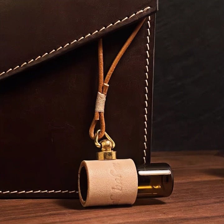 Minimalist Refillable Perfume Bottle Charm – Handcrafted Leather Aroma Pendant | Essential Oil Roller Keychain | Mosquito Repellent Bag Accessory - Tomlynam