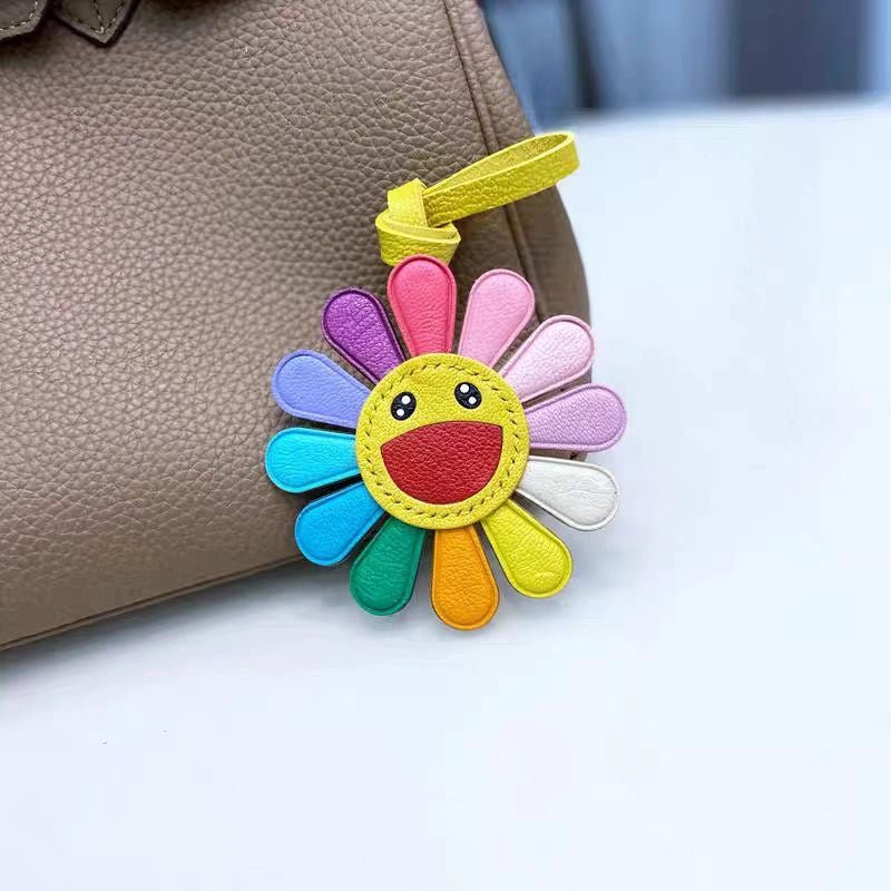 Handmade Colorful Sunburst Leather Bag Charm – Artisan Crafted Floral Accessory for Bags and Keys, Vibrant and Playful Design, Premium Goatskin, Perfect Gift for Her - Tomlynam