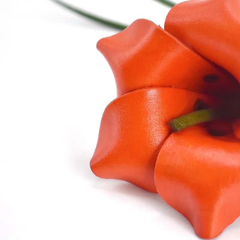 Blooming Leather Flower Bag Charm – Nordic Style Handmade Full - Grain Leather Floral Pendant | 3D Flower Keychain | Handcrafted Luxury Car & Bag Accessory - Tomlynam