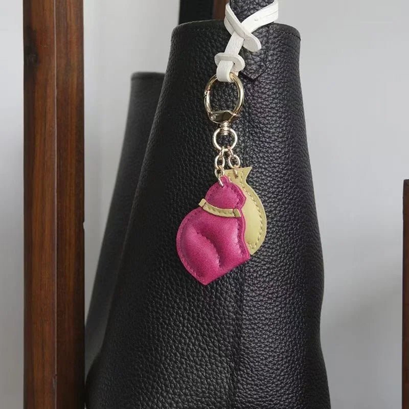 Cat & Fish Leather Bag Charm – Handmade French Goatskin Keychain | Whimsical Duo Pendant | Purse Accessory Gift for Cat Lovers - Tomlynam