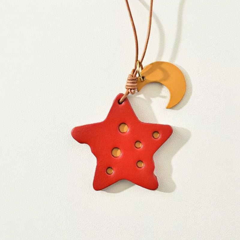 Cheese Star Leather Bag Charm - Handcrafted Vegetable - Tanned Unique Star Design, Small Niche Gift for Bags and Accessories - Tomlynam