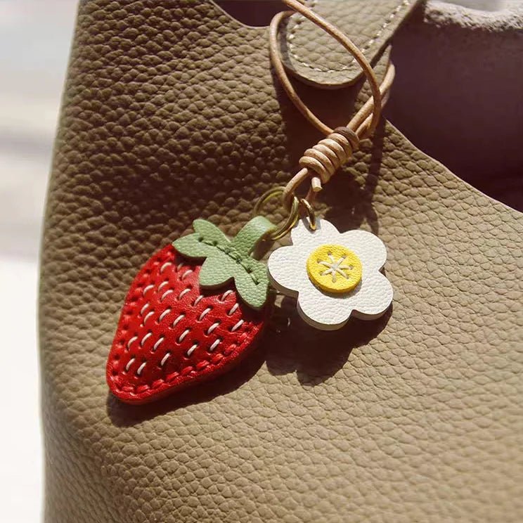 Cute Strawberry Leather Bag Charm – Handcrafted Fruit - Inspired Pendant with Daisy Detail | Playful Keychain Accessory | Lovely Gift for Women - Tomlynam