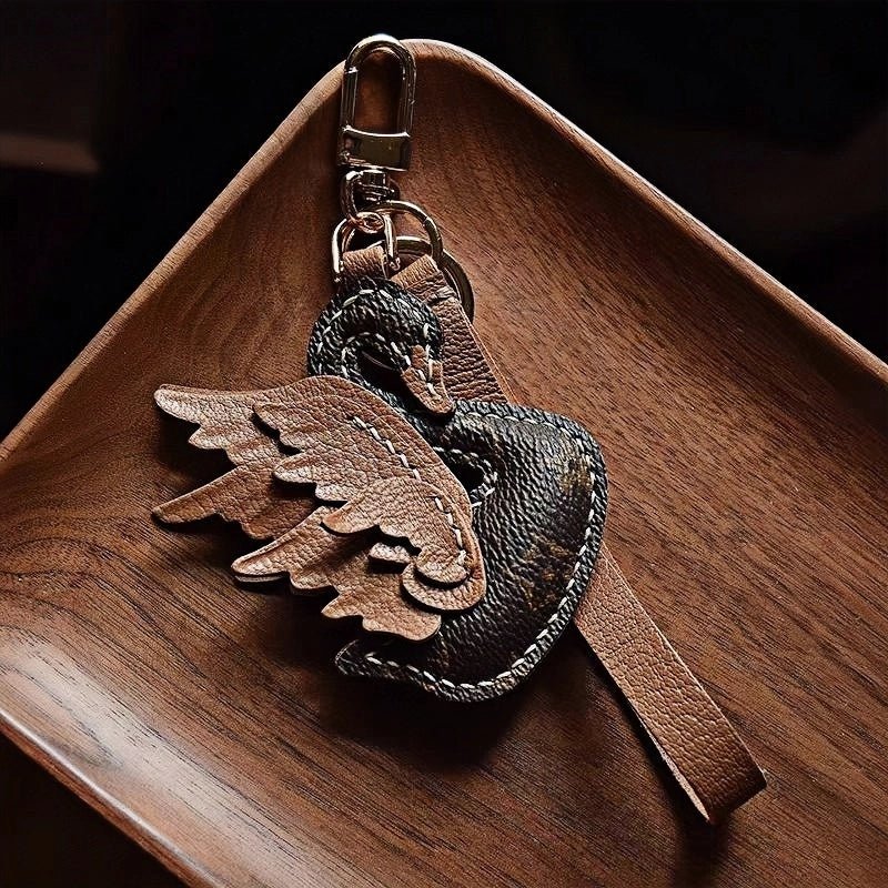Elegant Black and White Swan Bag Charm – Original Design, Premium Leather, Handcrafted Accessory, Keychain for Women, Ideal for Unique Gifts - Tomlynam