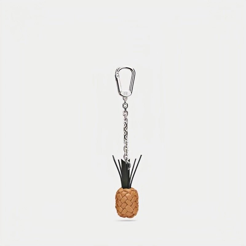 Handwoven Leather Pineapple Bag Charm – Full - Grain Cowhide Key Accessory, Creative and Tropical Vibes, Artisan Design - Tomlynam