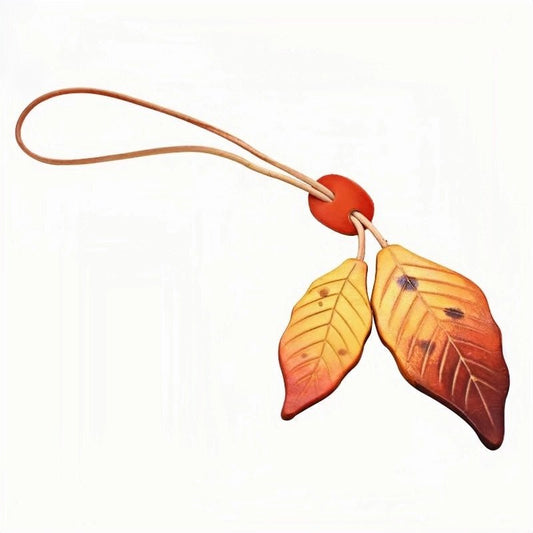 Nordic Lucky Leaves Leather Charm – Handcrafted Genuine Cowhide Leaf Bag Charm, Car Ornament, and Bookmark Accessory - Tomlynam