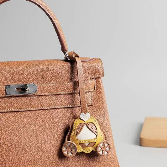 Original Designed Pumpkin Carriage Bag Charm, Handcrafted Full - Grain Goatskin, Elegant Keychain, Couple Gift, Luxury Car Bag Decoration - Tomlynam