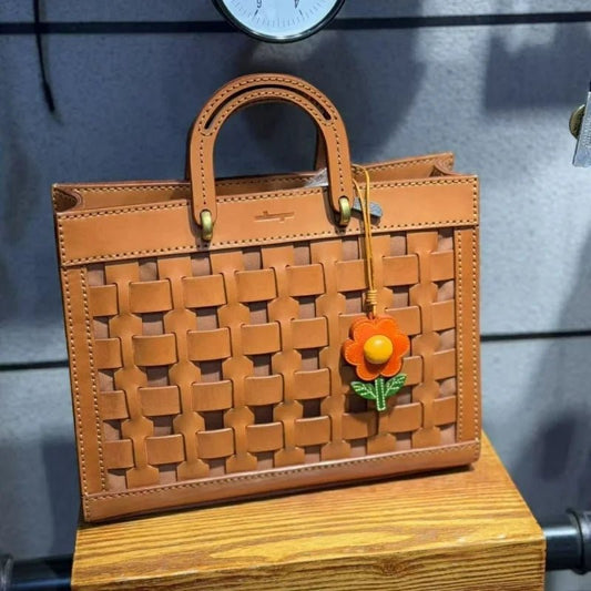 Sunshine Bloom Leather Flower Bag Charm – Artistic Handcrafted Sunflower Pendant | Unique Small - Batch Design | Chic Gift & Car Accessory - Tomlynam