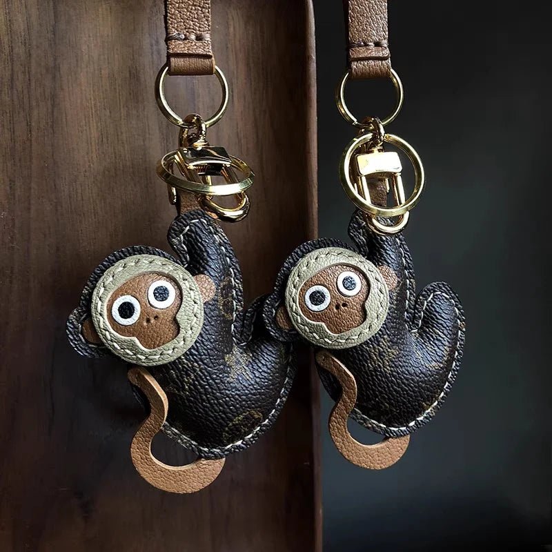 Vintage - Inspired Monkey Leather Keychain – Handcrafted Full - Grain Leather Bag Charm | Retro Aesthetic Car Key Holder | Unique Gift for Women - Tomlynam